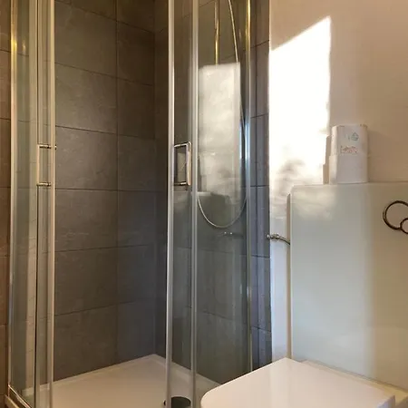 Doppelzimmer Mit Bad&balkon Apartment *