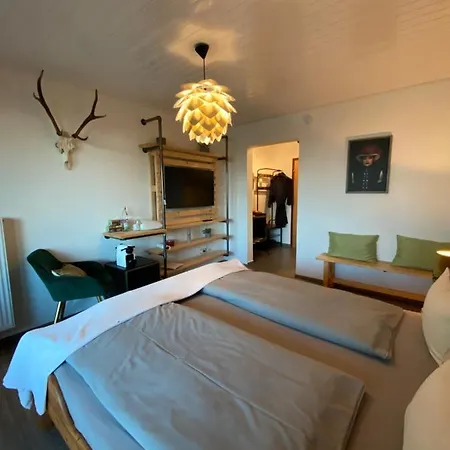 Gemuetliches Doppelzimmer Mit Balkon Und Saunaoption Nordschwarzwald * Simmersfeld